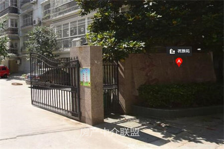 出售泰安绿地公馆3室2厅2卫143.62平精装修